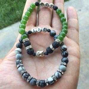 Elastic 747 bracelets handmade by a veteran